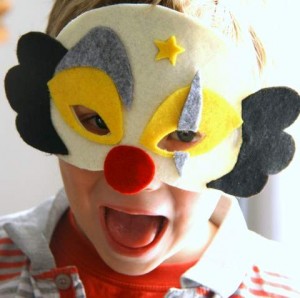 DIY : le masque de clown en feutrine